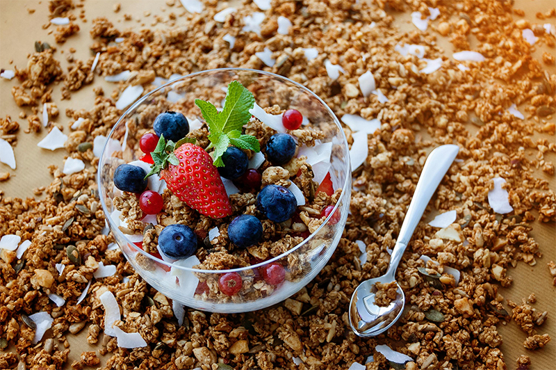 Servizio per le strategie dietetiche Immagine di frutta e cereali che rappresenta le strategie dietetiche